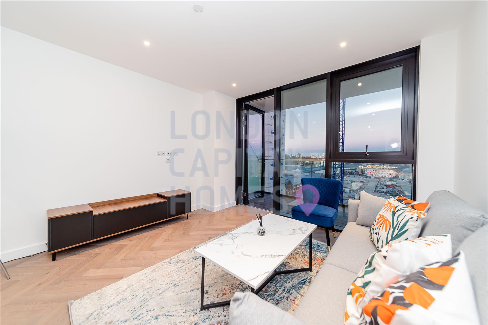 2 bed property in 3 Merino Gardens, London